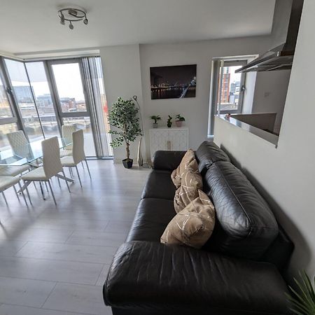 Glasgow City Centre Waterfront Apartment מראה חיצוני תמונה