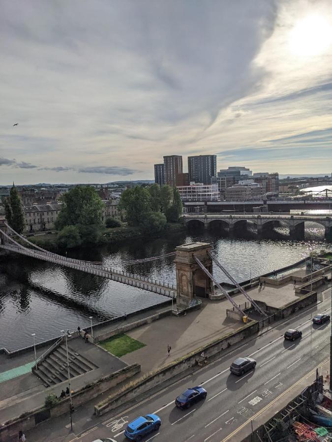 Glasgow City Centre Waterfront Apartment מראה חיצוני תמונה