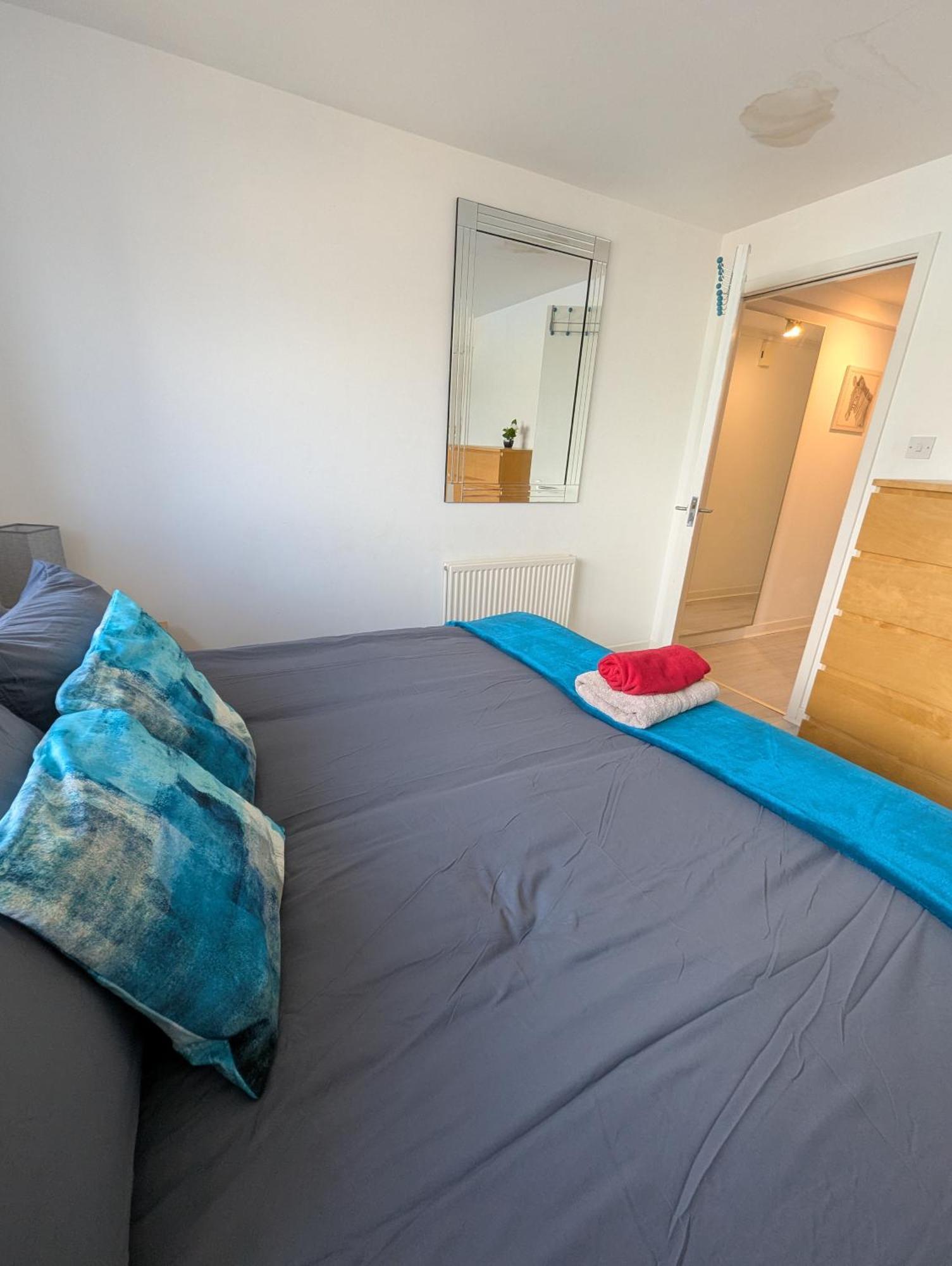 Glasgow City Centre Waterfront Apartment מראה חיצוני תמונה