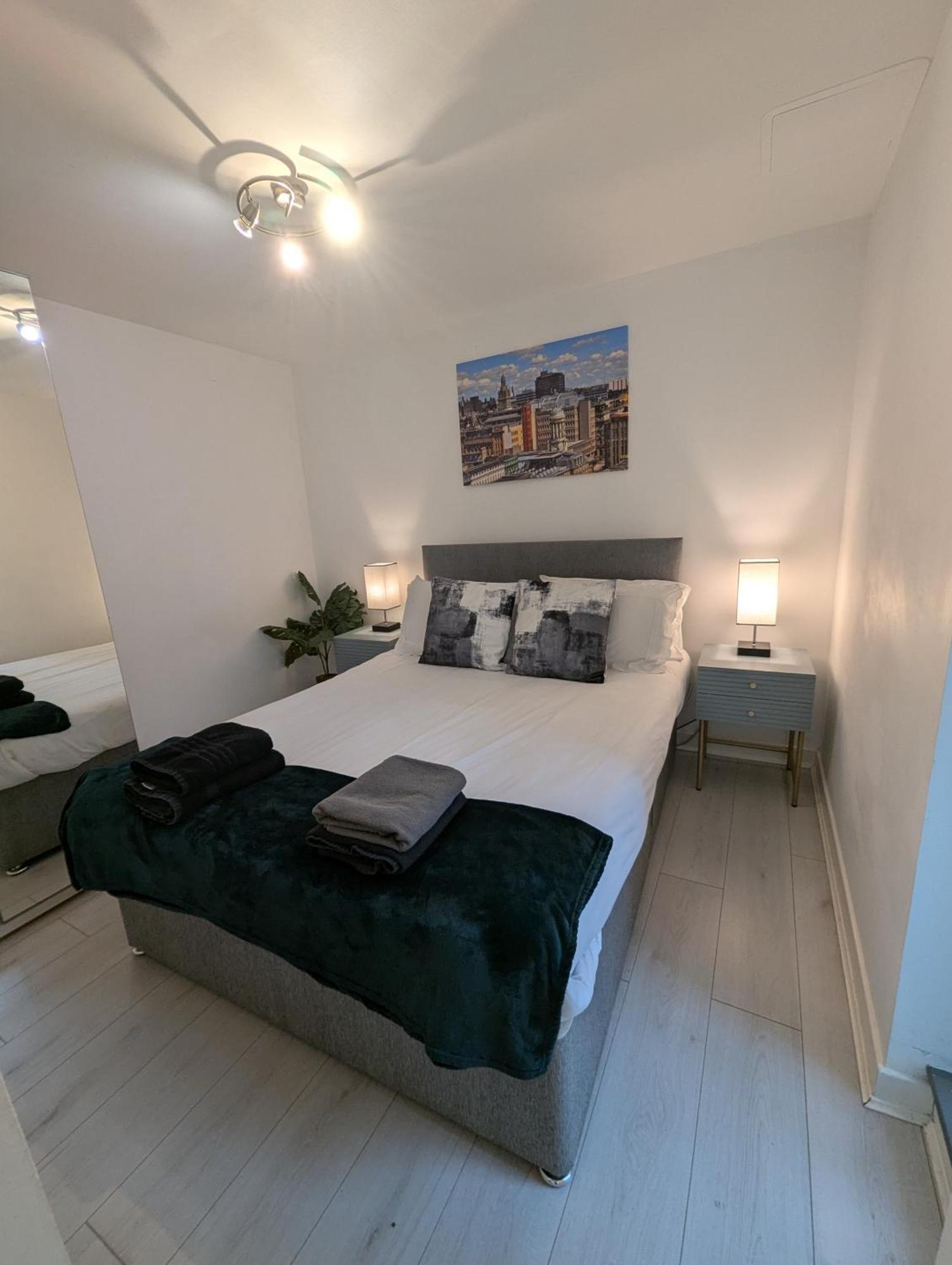 Glasgow City Centre Waterfront Apartment מראה חיצוני תמונה