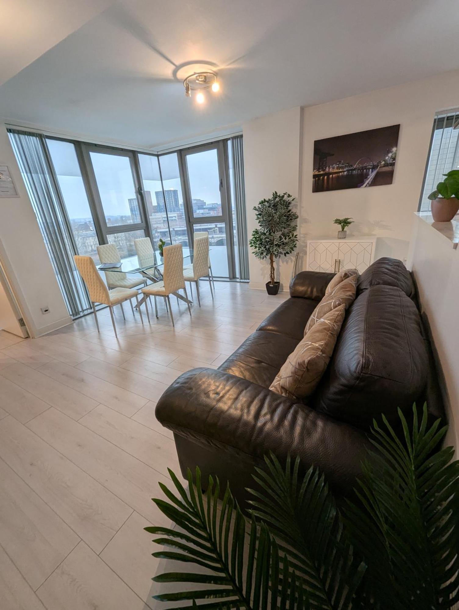 Glasgow City Centre Waterfront Apartment מראה חיצוני תמונה